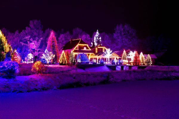 Christmas Lights Hanging in American Fork
